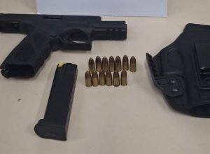 policia-militar-prende-homem-e-apreende-arma-de-fogo-durante-ocorrencia-de-violencia-domestica-em-sena-madureira56